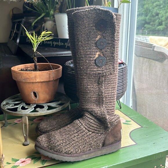 UGG Women’s 7 Classic Cardy Knit Convertible Brown & Gold Metallic Tall Boots - Picture 4 of 9